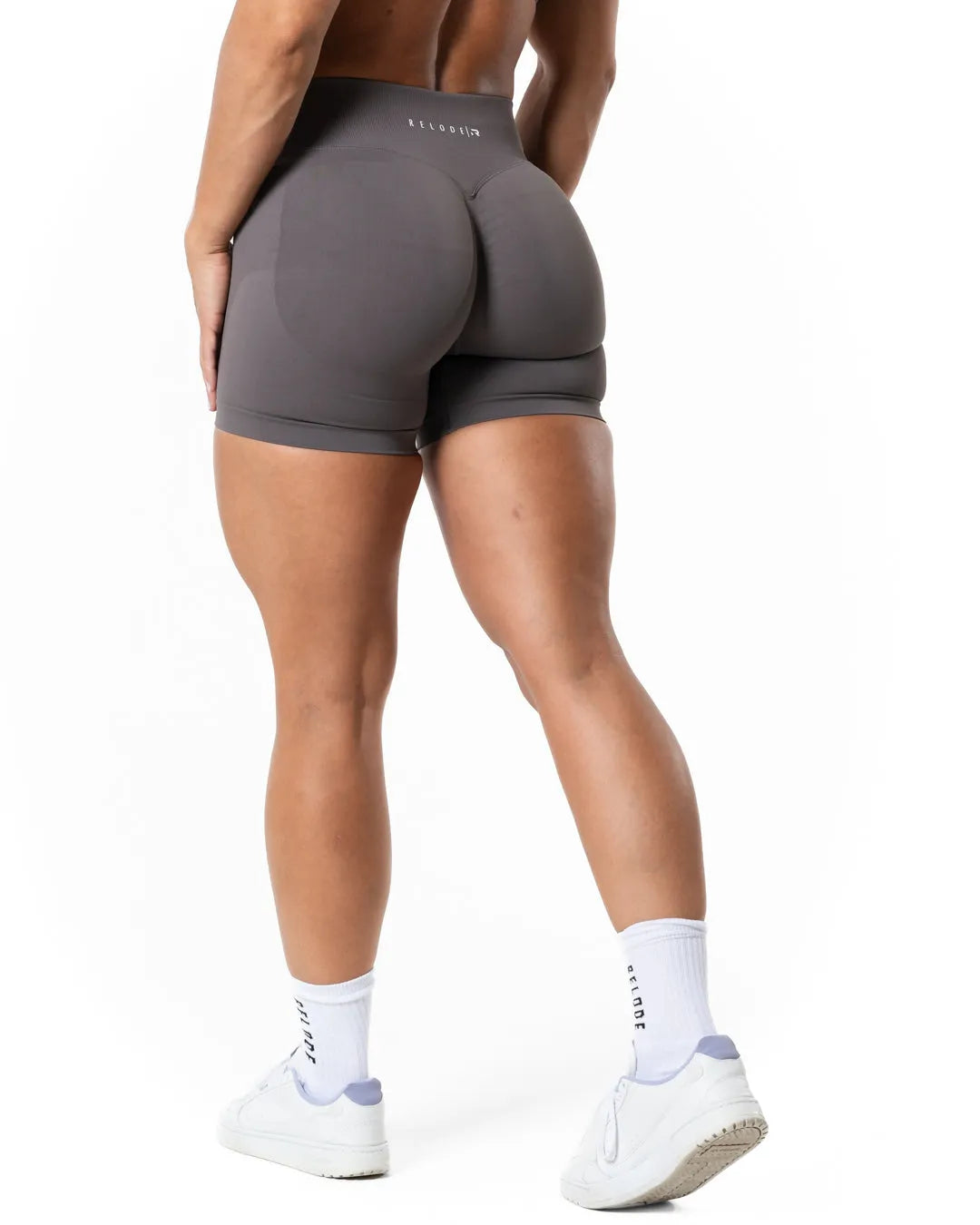 Aura Seamless Scrunch Shorts - Earth Grey
